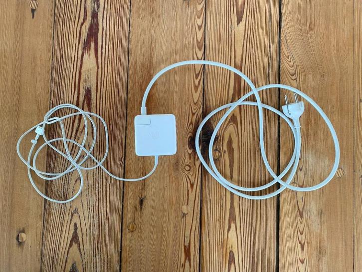 Oplader Apple laptop, MacSafe 2, lang, Computers en Software, Laptop-opladers, Gebruikt, Ophalen of Verzenden