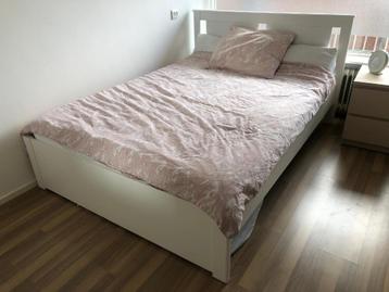 Bedframe + Lattebodem