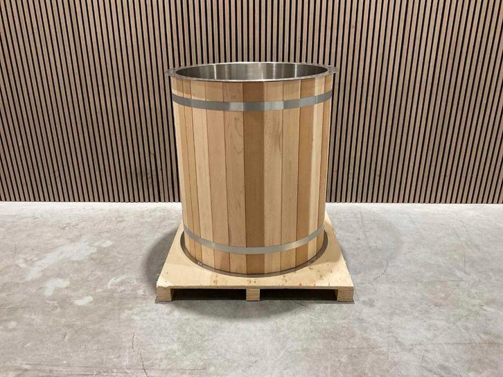 SMT IJsbad nieuw 3 modellen‼️, Tuin en Terras, Bubbelbaden en Hottubs, Nieuw, Vast, Afdekzeil, Filter, Pomp, Trap, Ophalen