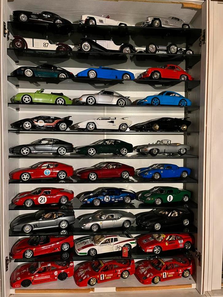 BBURAGO 1:18 special limited editions, allemaal incl. doos!, Hobby en Vrije tijd, Modelauto's | 1:18, Zo goed als nieuw, Auto