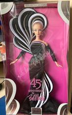 45th anniversary Barbie Bob Mackie NRFB, Verzamelen, Poppen, Ophalen of Verzenden, Nieuw, Fashion Doll