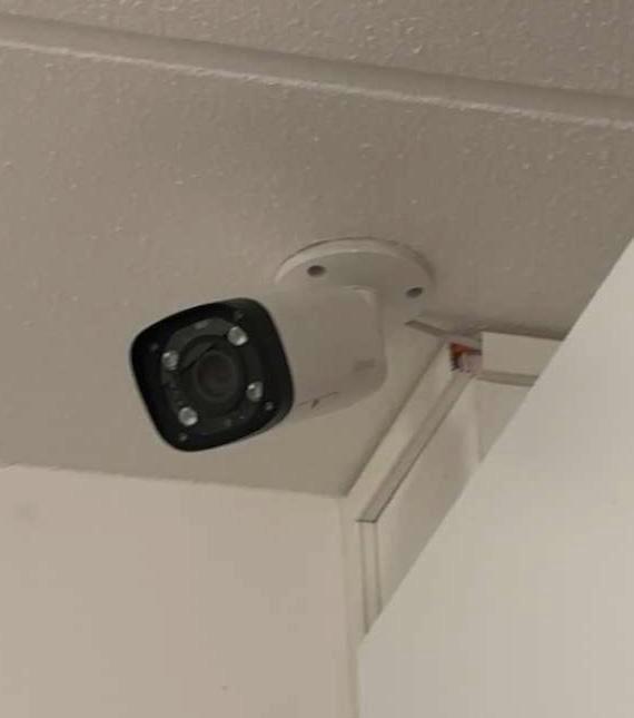 Dahua IP Camera DH-IPC-HFW2221RP-ZS-IRE6, Audio, Tv en Foto, Videobewaking, Gebruikt, Buitencamera, Ophalen of Verzenden