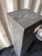 Massieve natuurstenen zuil - Eyecatcher/gedenksteen, Huis en Inrichting, Ophalen, Gebruikt, Nvt, Nvt
