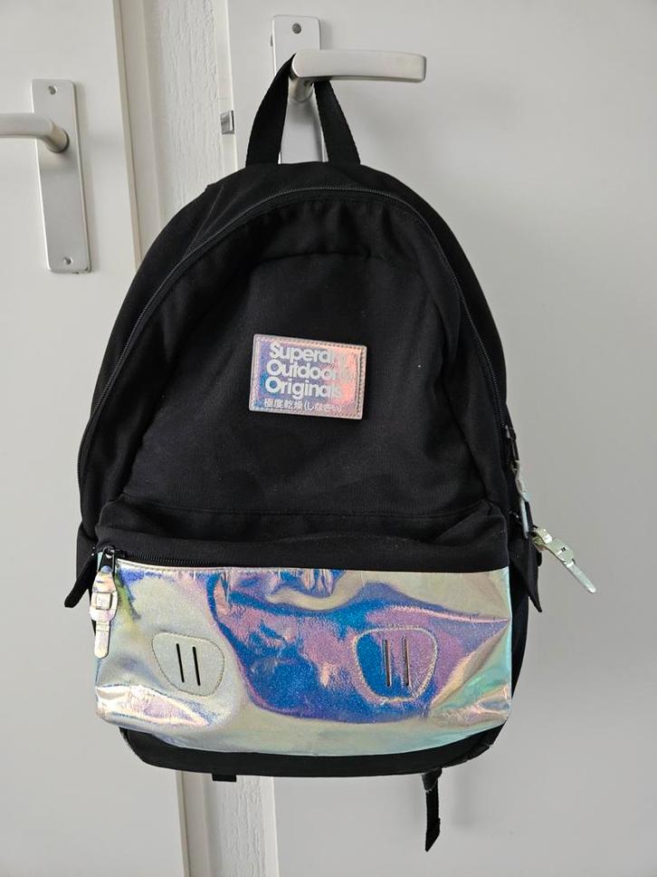 € 10,->> Superdry rugzak, Sieraden, Tassen en Uiterlijk, Tassen | Rugtassen, Zo goed als nieuw, Overige merken, Ophalen of Verzenden