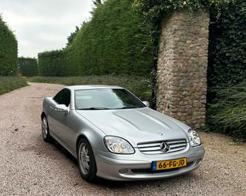 Mercedes-Benz SLK 2.3 Slk230 Kompr AUT met defecte motor beschikbaar voor biedingen