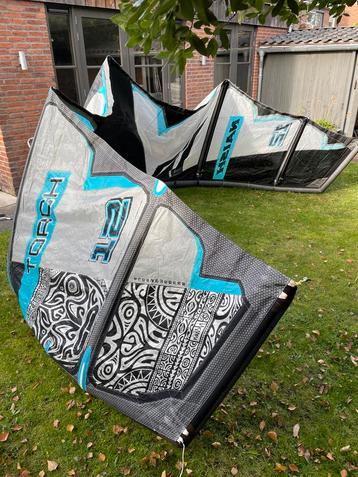 Naish Torch 12m 2015 Kite + Bar beschikbaar voor biedingen