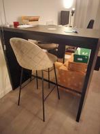 Zwarte bartafel met gestoffeerde barstoelen, Huis en Inrichting, Barren, Ophalen, Gebruikt, Inclusief barstoelen