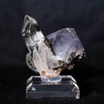 fluoriet, kwarts & chloriet uit yaogangxian, Verzamelen, Mineralen en Fossielen, Ophalen of Verzenden, Mineraal