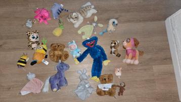 Grote verzameling knuffels - t.e.a.b. beschikbaar voor biedingen
