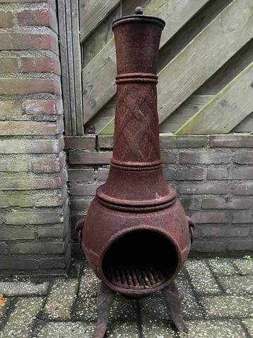 Gietijzeren kachel/  bbq/Vuurkorf / Terrashaard - Heuphoogte beschikbaar voor biedingen