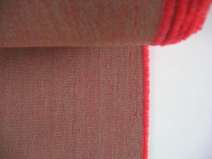 Kvadrat Land; rood+beige; maximaal 11 meter meubelstof, Hobby en Vrije tijd, Stoffen en Lappen, Nieuw, Wol, 120 cm of meer, 200 cm of meer