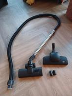 AEG stofzuiger steel en mondstukken nieuw, Witgoed en Apparatuur, Stofzuigers, Ophalen of Verzenden, Nieuw