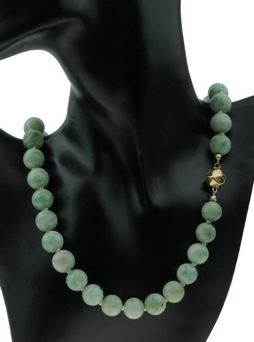 Jade robuuste vintage kralen ketting 14k gouden slot fraai, Sieraden, Tassen en Uiterlijk, Antieke sieraden, Ketting, Goud, Met edelsteen