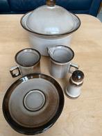 Serviesdelen Potterie De Driehoek Huizen Amsterdam Gres., Ophalen of Verzenden, Porselein, Overige stijlen, Kop(pen) en/of Schotel(s)