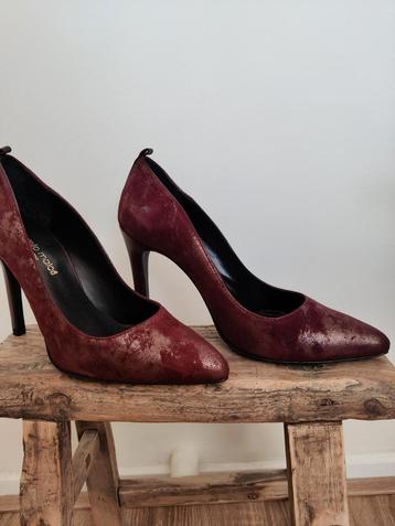 NIEUW: Schoenen pumps van echt leer (Italy) in maat 37. beschikbaar voor biedingen