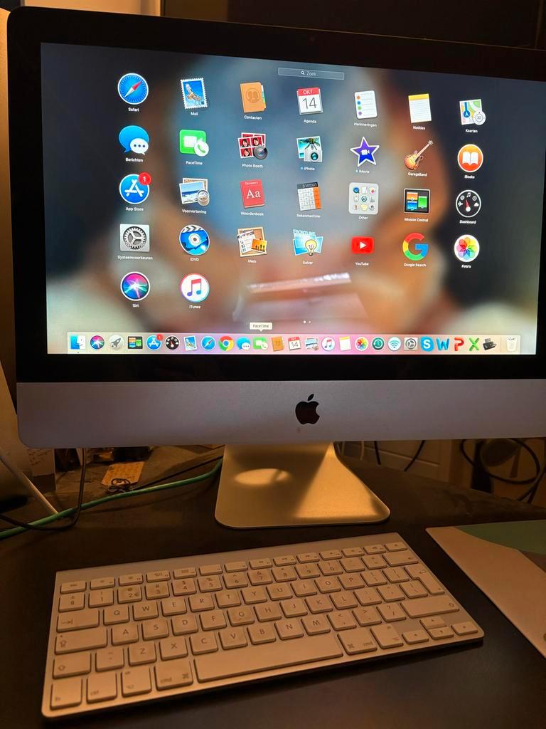 iMac 21.5インチ 2010 core i3 4GB 500GB Apple iMac 21.5インチ mid-2010 core i3 4GB 500GB