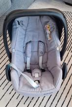 Maxi-cosi met zitverkleiner, Ophalen, Autogordel, Zo goed als nieuw, 0 t/m 13 kg