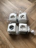 Gira stopcontact opbouw enkel 4 stuks voor 15,00 euro, Ophalen, Nieuw, Stopcontact