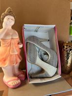 Te koop GROTE partij damesschoenen, Kleding | Dames, Ophalen, Nieuw, Overige kleuren, Sneakers of Gympen