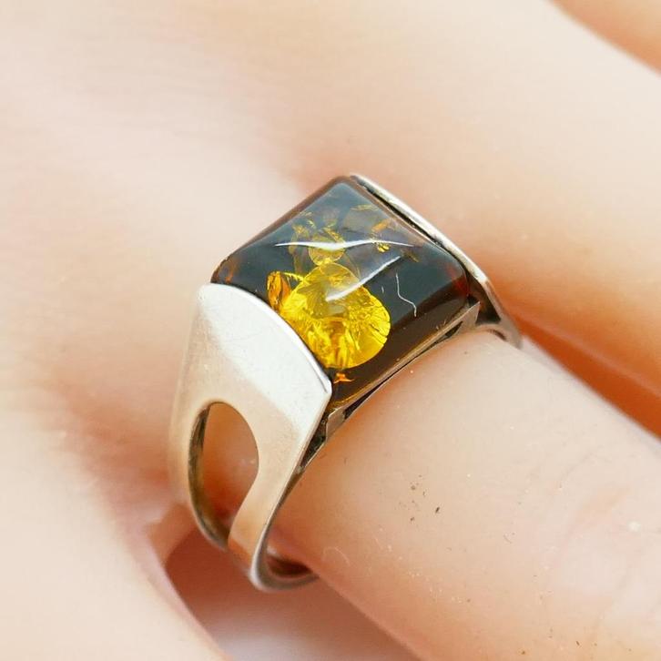 Zilveren ring met Baltische barnsteen, Sieraden, Tassen en Uiterlijk, Ringen, Gebruikt, Dame, 18 tot 19, Zilver, Zilver, Met edelsteen