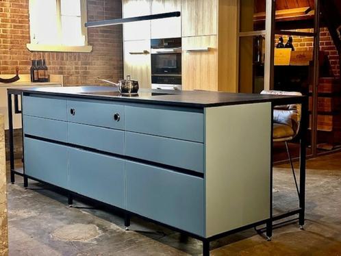 Kookeiland op stalen frame, showroommodel, Huis en Inrichting, Keuken | Keukenelementen, Zo goed als nieuw, Minder dan 100 cm