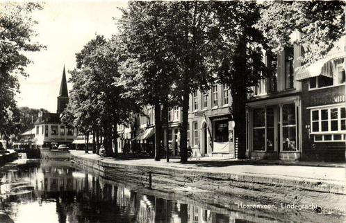 Heerenveen, Lindegracht - 1960 gelopen, Verzamelen, Ansichtkaarten | Nederland, Gelopen, Friesland, 1940 tot 1960, Ophalen of Verzenden
