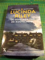 Lucinda Riley de geheimen van de kostschool, Boeken, Romans, Lucinda Riley, Ophalen of Verzenden, Zo goed als nieuw, Nederland