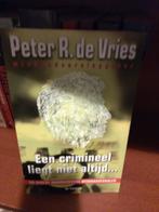 P.R. de Vries - Een crimineel liegt niet altijd ..., Boeken, Ophalen of Verzenden, Zo goed als nieuw, P.R. de Vries