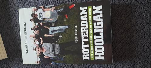 Yoeri Kievits - Rotterdam hooligan, Boeken, Overige Boeken, Zo goed als nieuw, Ophalen of Verzenden