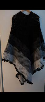Handgemaakte Gehaakte Poncho, Ophalen of Verzenden