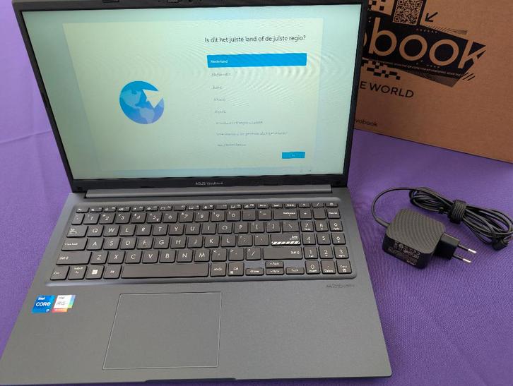 Asus Vivoboek 15,6 inch, half jaar oud., Computers en Software, Windows Laptops, Zo goed als nieuw, 15 inch, SSD, Onbekend, 16 GB