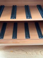 Kastje waar steroapparatuur heeft ingestaan en CD’s, Ophalen, Overige materialen, 100 tot 150 cm, 50 tot 100 cm