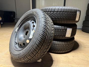 16 Inch Renault Captur winterset 205/60R16  beschikbaar voor biedingen