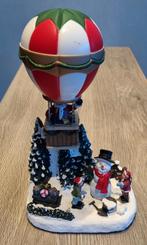 Intratuin kerstdorpminiatuur luchtballon met kerstman, Ophalen of Verzenden, Zo goed als nieuw