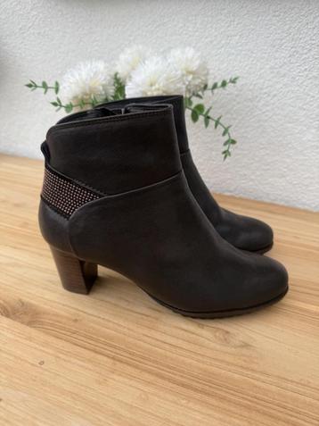 Luxe Softwaves laarsjes met strass beschikbaar voor biedingen