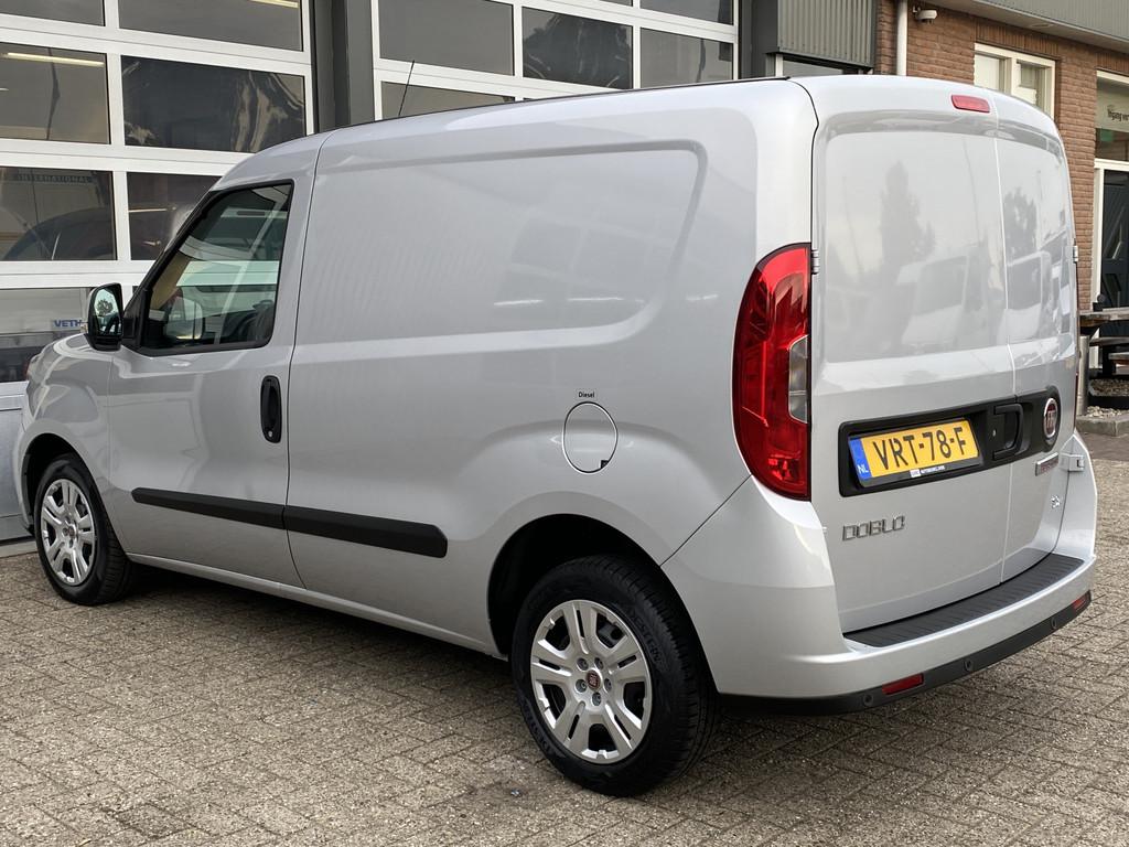 Fiat Dobló Cargo 1.3 MJ L1H1 SX 90pk Btw en Bpm vrij Airco, Voorwielaandrijving, Euro 5, Stof, Gebruikt