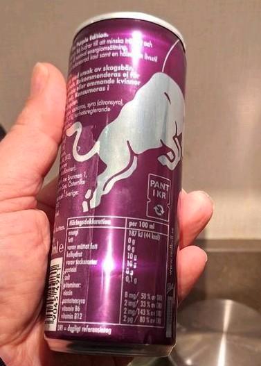 Een collectors item een Zweeds blikje RedBull. Ongeopend!, Verzamelen, Merken en Reclamevoorwerpen, Nieuw, Verpakking, Ophalen of Verzenden