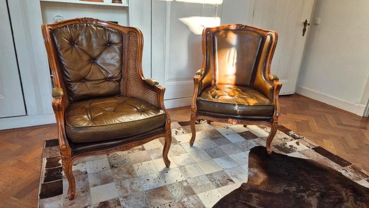 Antieke dames- en herenstoel. Set. Leer en hout., Antiek en Kunst, Antiek | Meubels | Stoelen en Banken, Ophalen