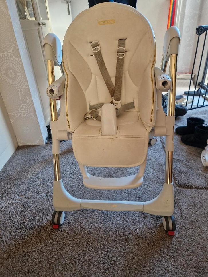Kinderstoel Peg perego, Kinderen en Baby's, Kinderstoelen, Gebruikt, Meegroeistoel, Aanschuifbaar, Afneembaar eetblad, Gordel(s)