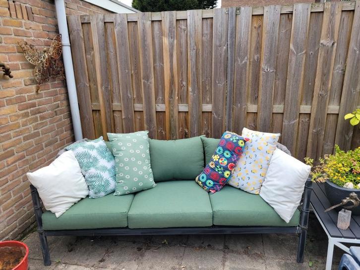 Comfortabele loungebank voor buiten. Inclusief kussens., Tuin en Terras, Tuinbanken, Zo goed als nieuw, Ophalen