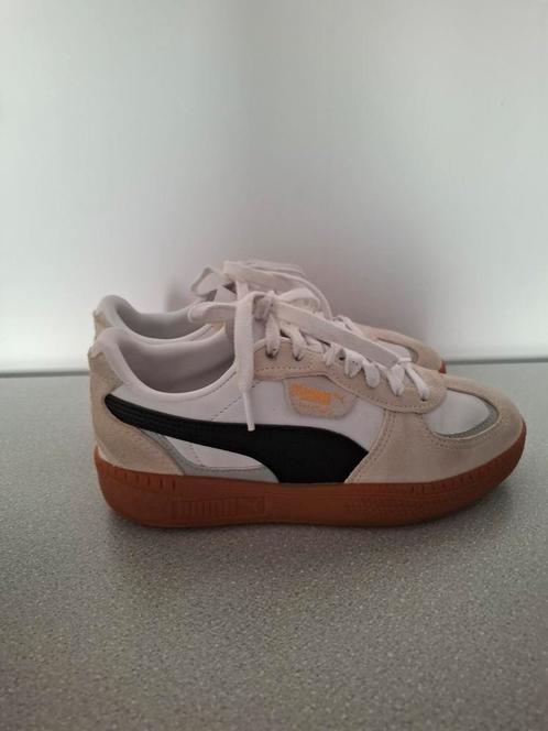 Puma palermo maat 38, Kleding | Dames, Schoenen, Zo goed als nieuw, Sneakers of Gympen, Zwart, Ophalen of Verzenden