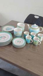 Servies met blauw/groen motief, Huis en Inrichting, Keuken | Servies, Ophalen of Verzenden, Zo goed als nieuw, Overige stijlen