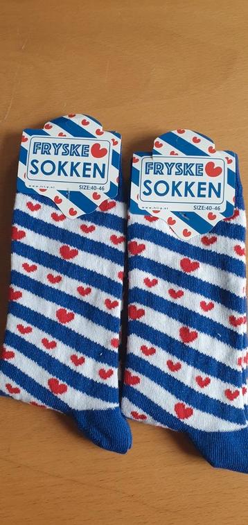 Friese sokken maat 40-46 2 paar beschikbaar voor biedingen