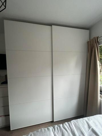 ikea pax kast beschikbaar voor biedingen