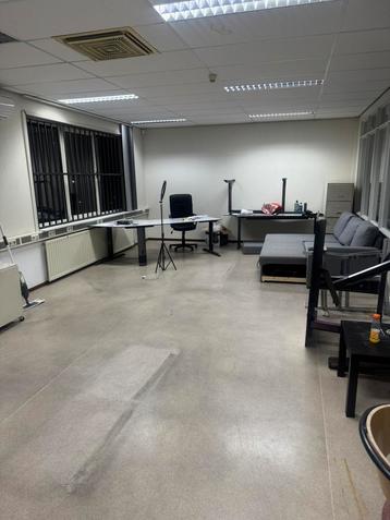  Te huur: bedrijfsruimte / kantoor / praktijkruimte beschikbaar voor biedingen
