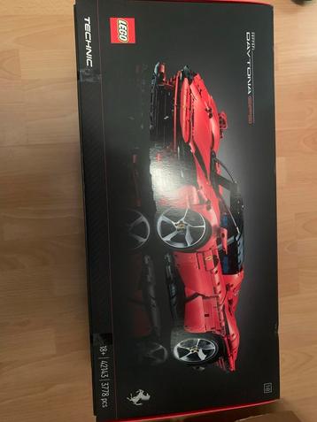 LEGO 42143 Ferrari Daytona SP3 - Nieuw! beschikbaar voor biedingen