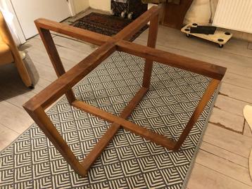 NIEUW! Notenhouten Tafel Onderstel. beschikbaar voor biedingen