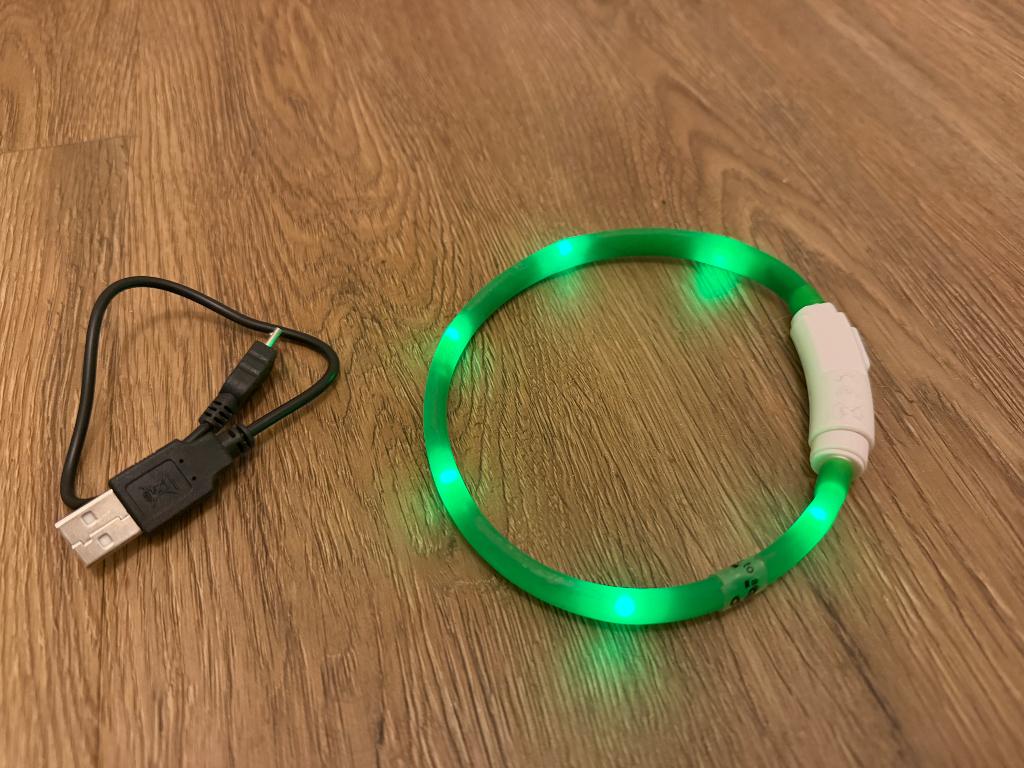 Verlichte halsband dieren, Ophalen of Verzenden, Zo goed als nieuw, Hondenriem-accessoire