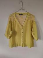 Vintage blouse / geel / doorzichtig / kant / XL / maat 42 /, Kleding | Dames, Albert Cuypstr 168a, Geel, Maat 42/44 (L), Ophalen of Verzenden