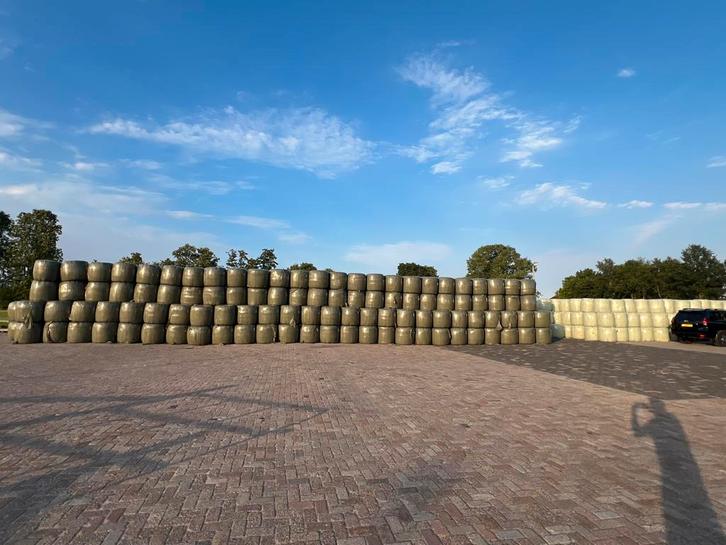 Midibalen 85x90 voordroog en droog. 100/120kg, Dieren en Toebehoren, Dierenvoeding, Vee, Ophalen